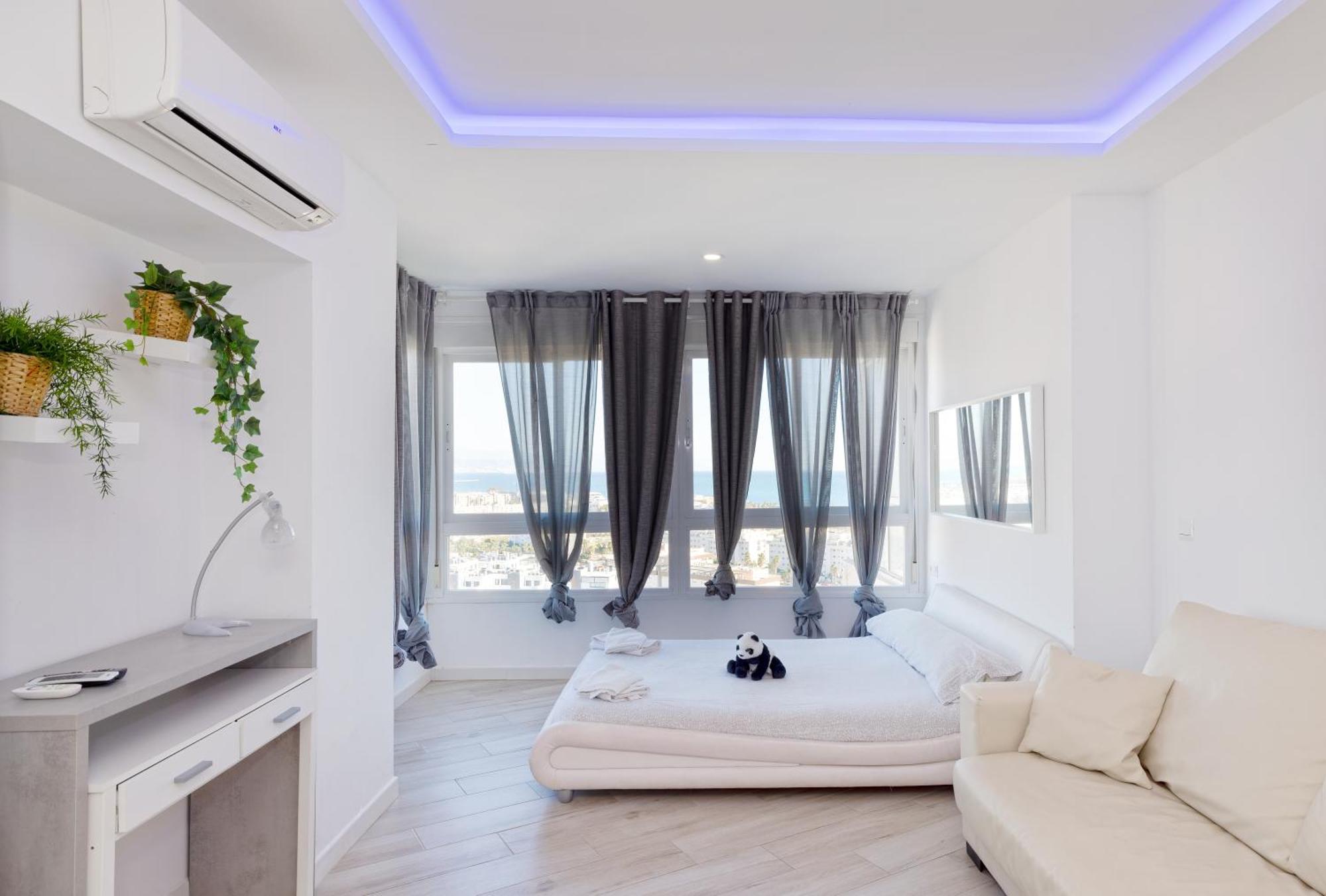 Sun Apartments Torremolinos Bagian luar foto
