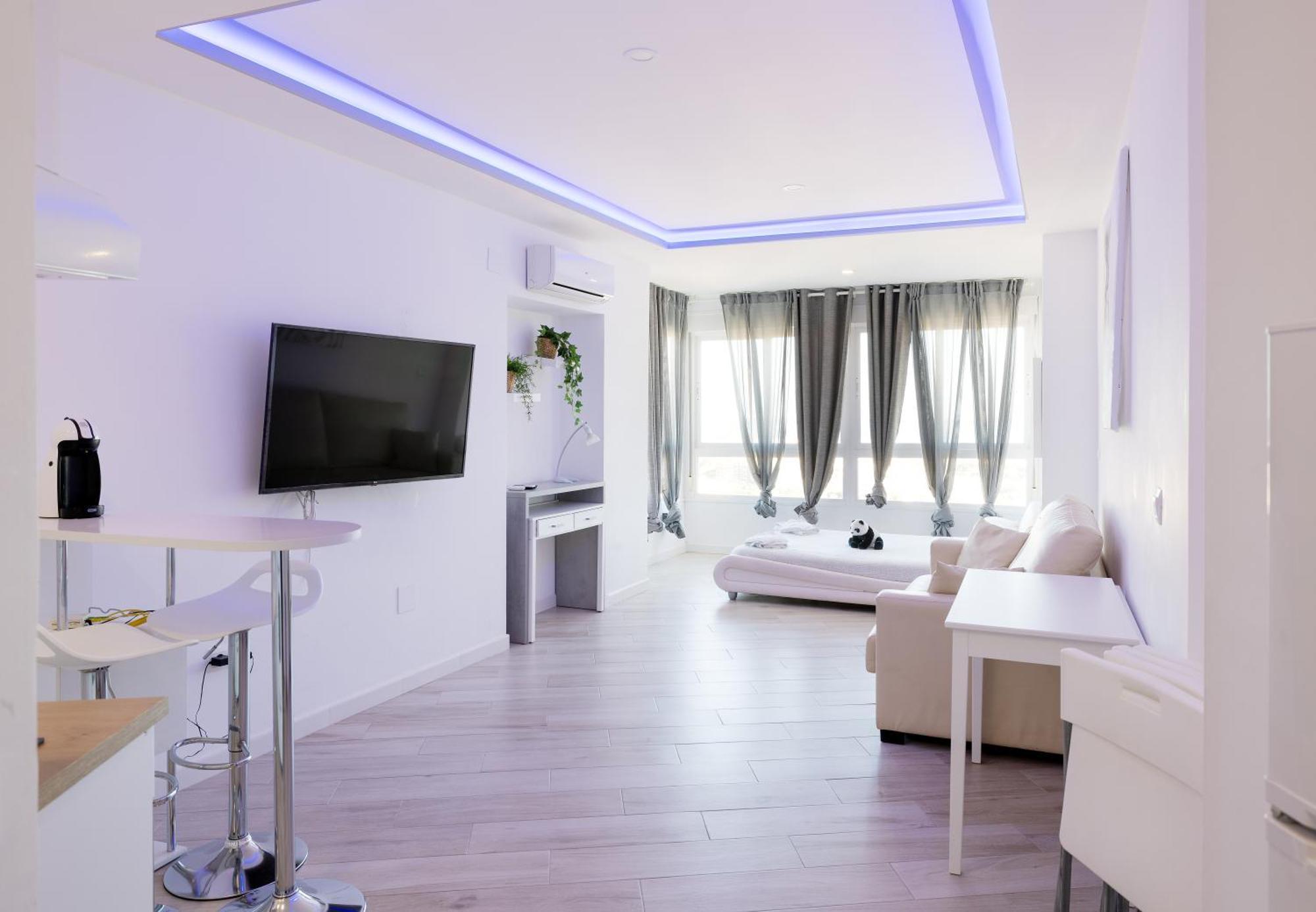 Sun Apartments Torremolinos Bagian luar foto