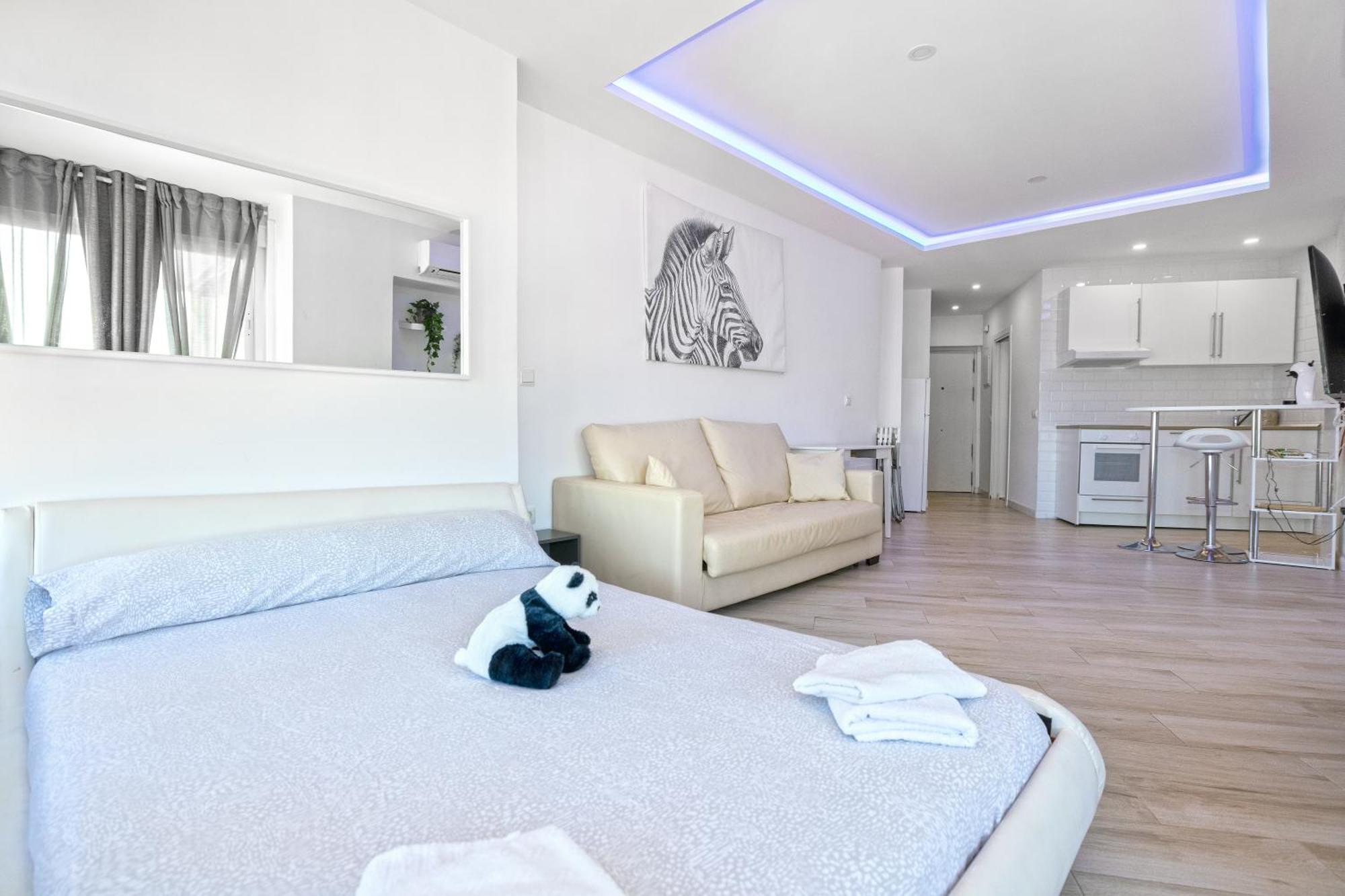 Sun Apartments Torremolinos Bagian luar foto