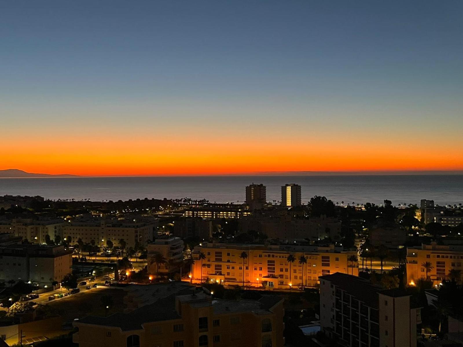 Sun Apartments Torremolinos Bagian luar foto